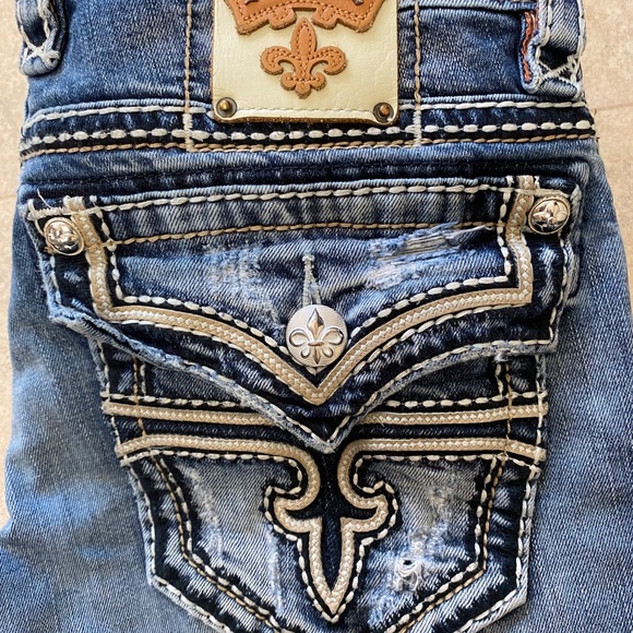 COPY - Rock Revival Jeans - Picture 2 of 7